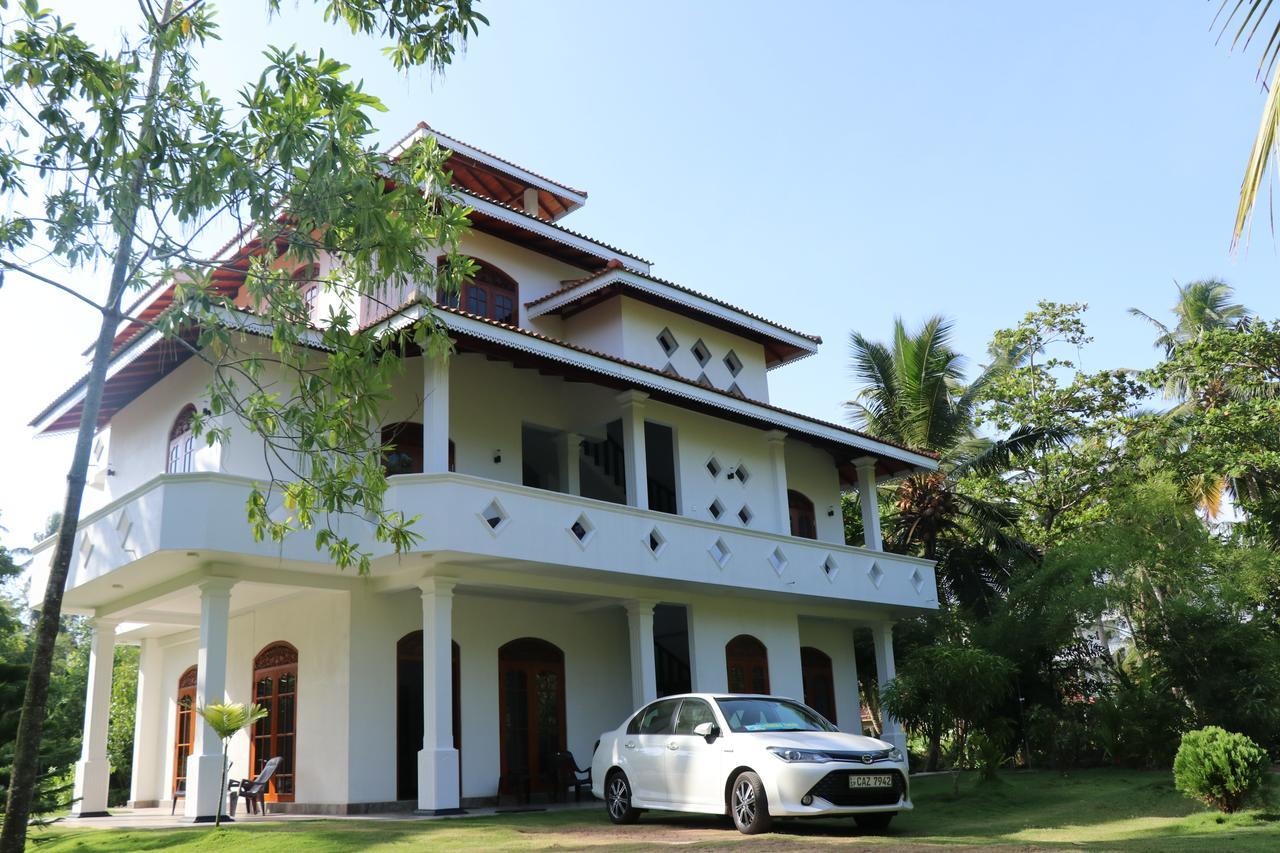 Villa Sureka Hikkaduwa Exterior photo