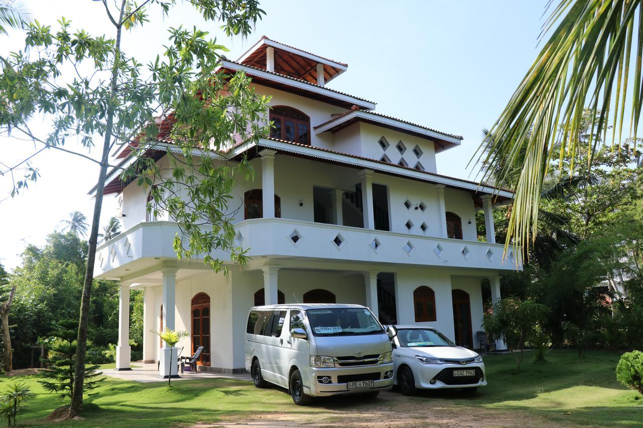 Villa Sureka Hikkaduwa Exterior photo