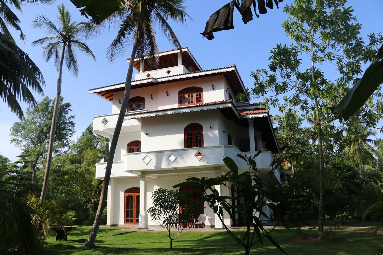 Villa Sureka Hikkaduwa Exterior photo