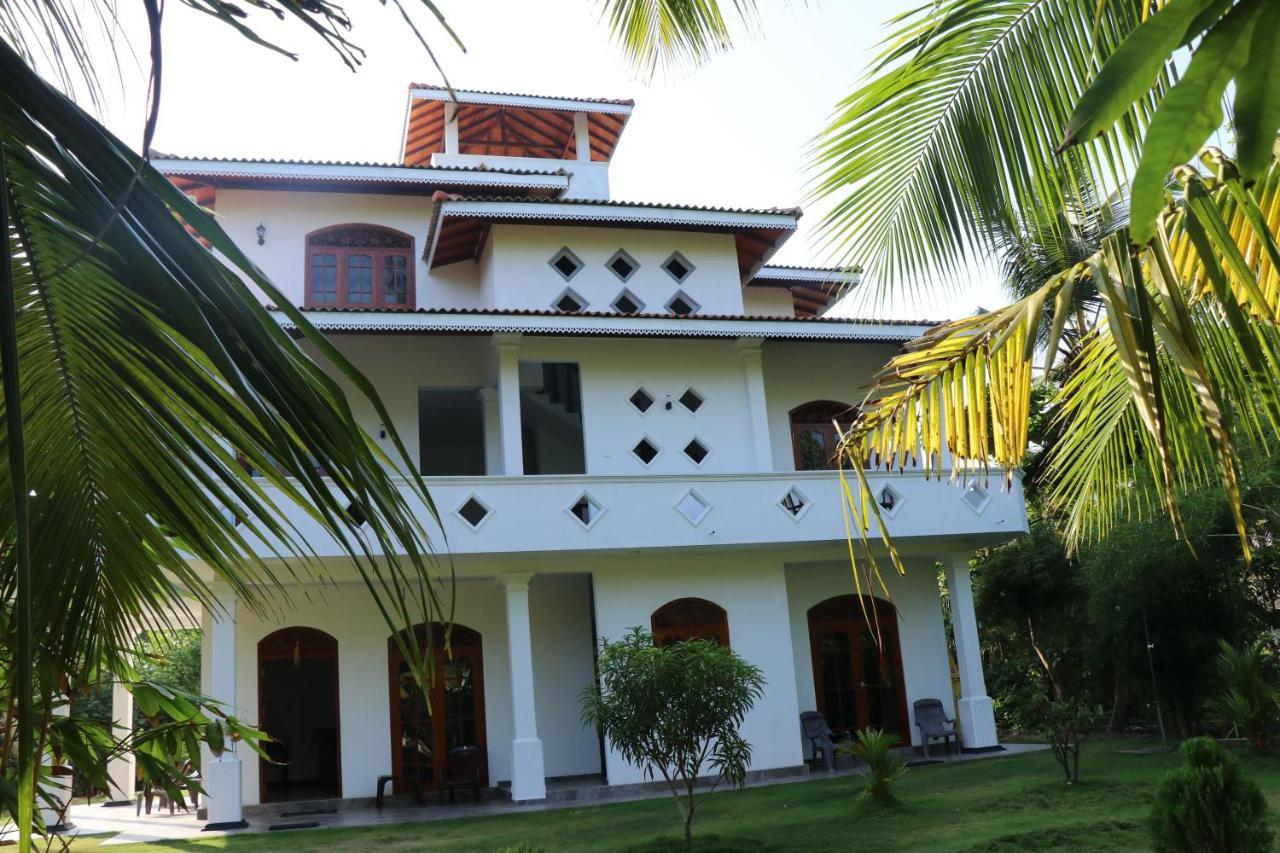 Villa Sureka Hikkaduwa Exterior photo